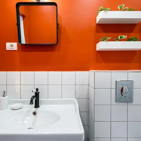 Mandarina * Bucharest